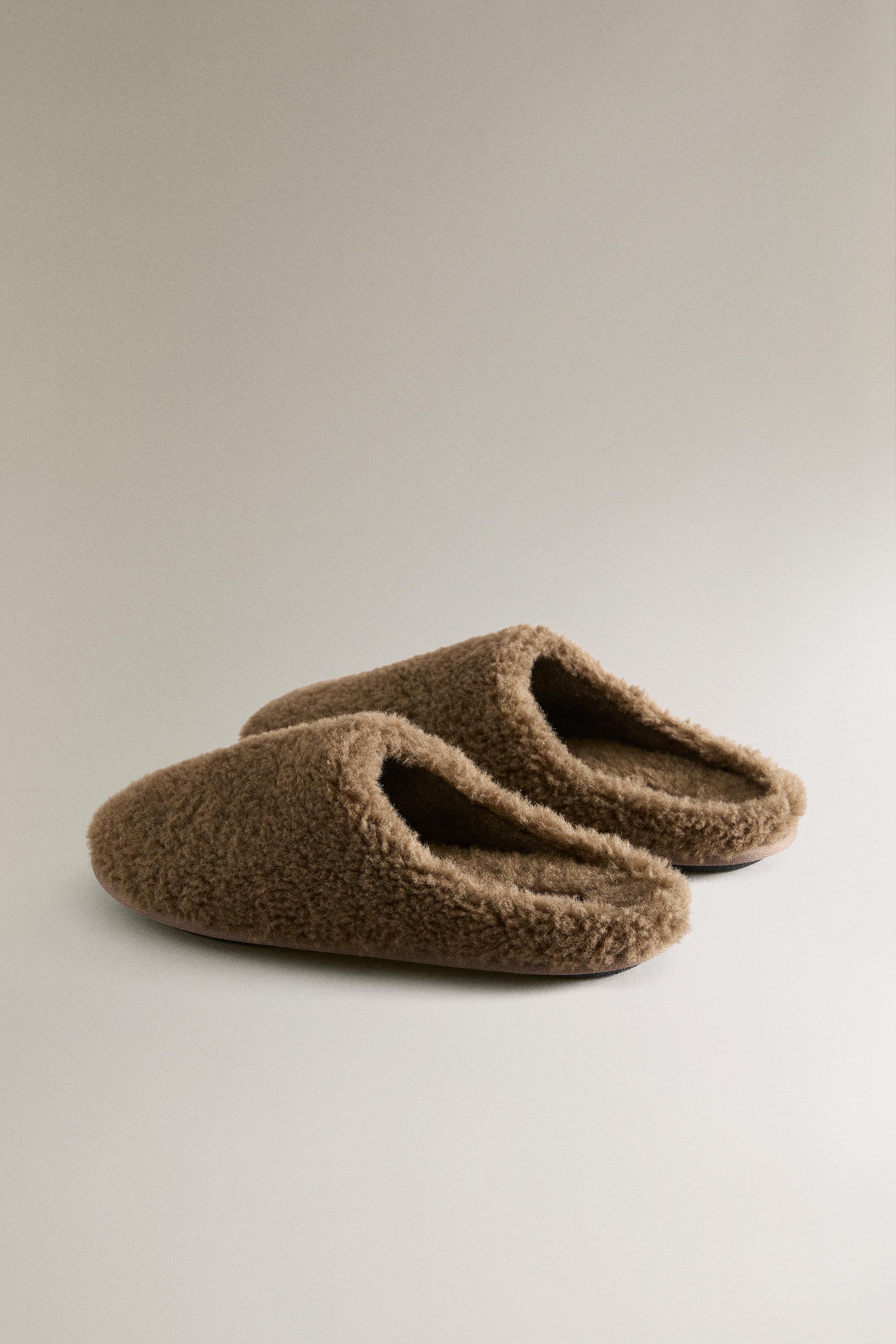 FAUX FUR SLIPPERS